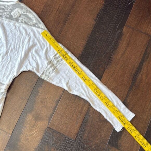 Free People Love Me white lace tee womens size small oversized sheer romantic bo - Picture 7 of 9